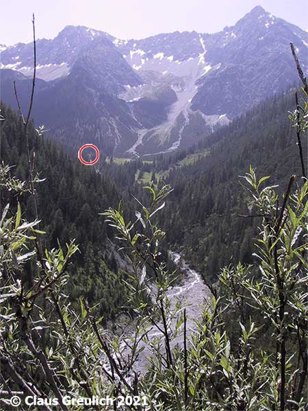 Foto: Das Grießbachtal mit dem Ziel im Hintergrund (im Kreis)